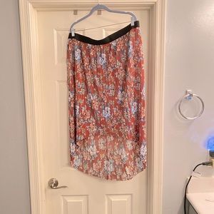 NWT Piphany Magnolia Skirt